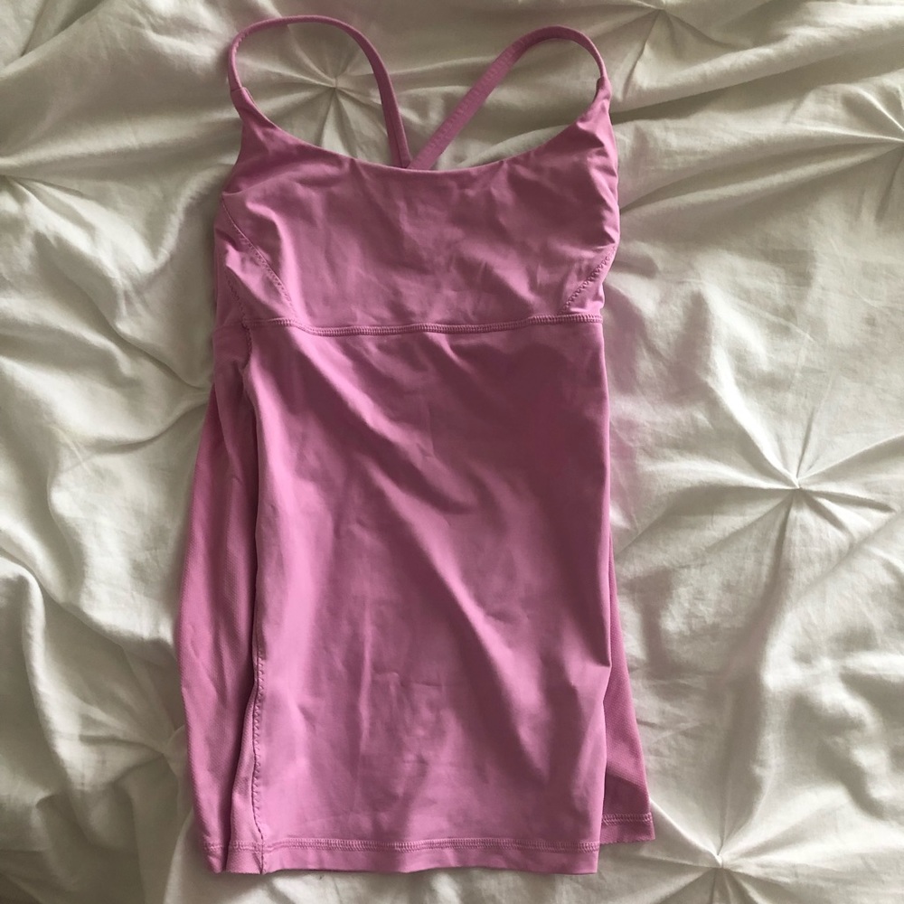 Lululemon workout tank